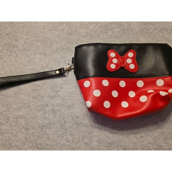 Minnie Mouse wristlet - Picture 1 of 3